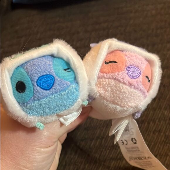 Disney Tsum Lilo & and Stitch Angel and stitch Yeti Christmas Advent Plush 3.5" - Picture 4 of 4